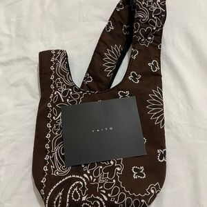 Yaito Brown Paisley Crossbody Knot Bag